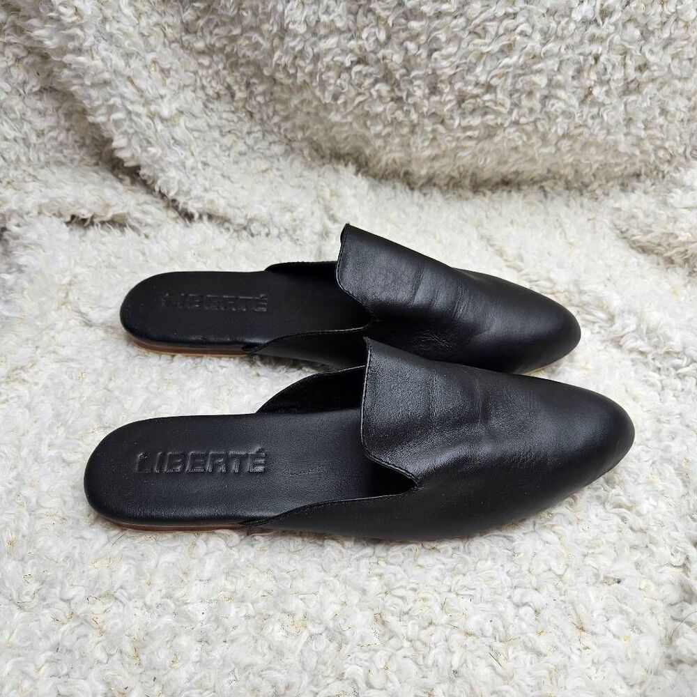 Liberte The Modern Mules Black Leather Flats‎ sz 7
